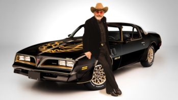 Burt Reynolds com Pontiac Firebird Trans Am