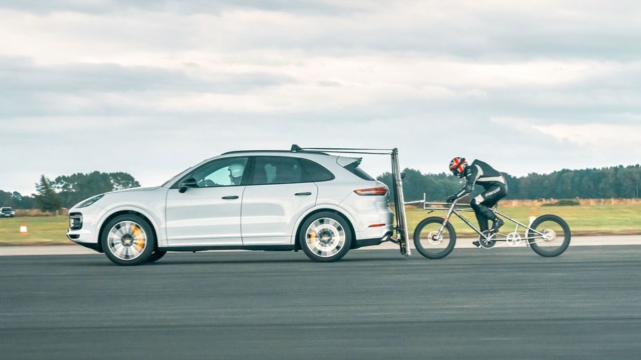 Porsche Cayenne Turbo, Recorde Velocidade Bicicleta