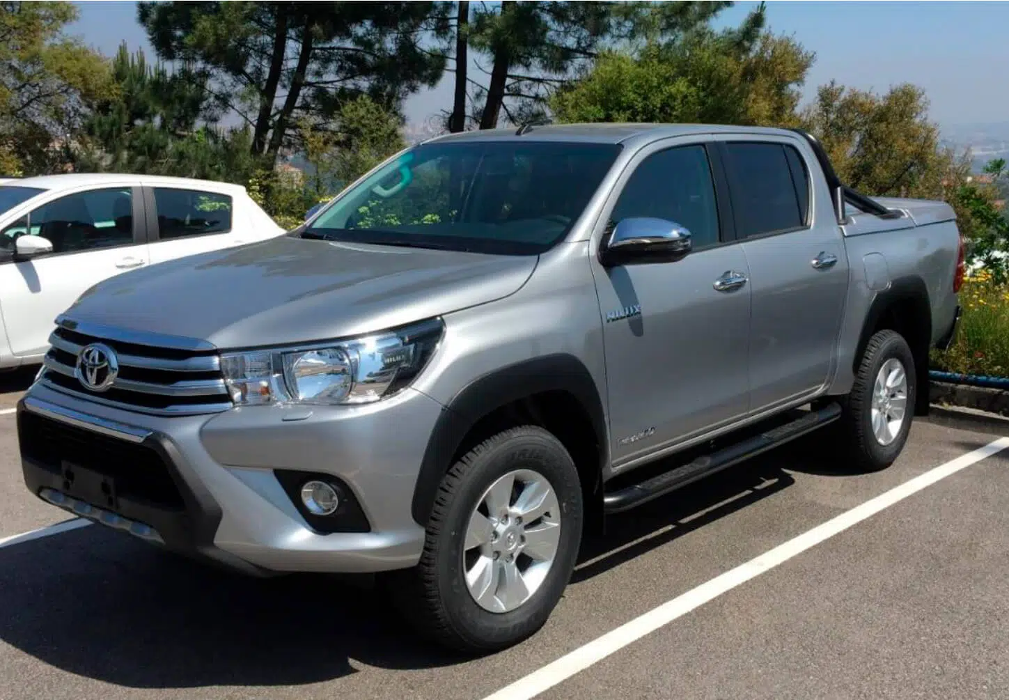 Toyota Hilux Invincible 50