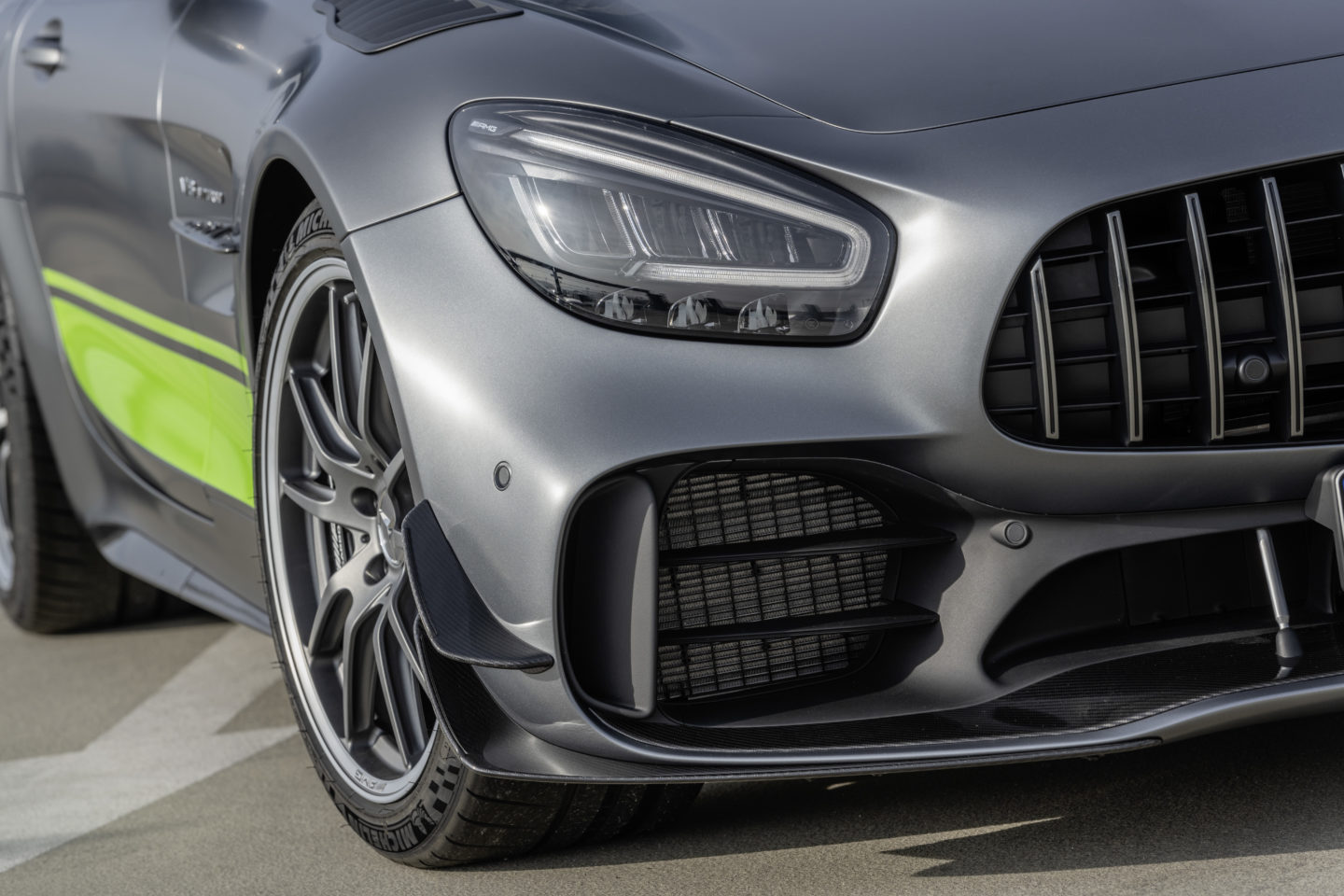 Mercedes-AMG GT R Pro