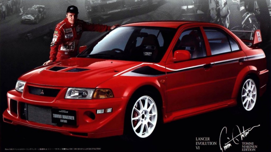 Tommi Makinen com Mitsubishi Evolution VI Tommi Makinen Edition