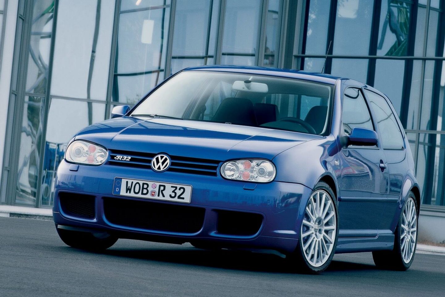 Volkswagen Golf R32