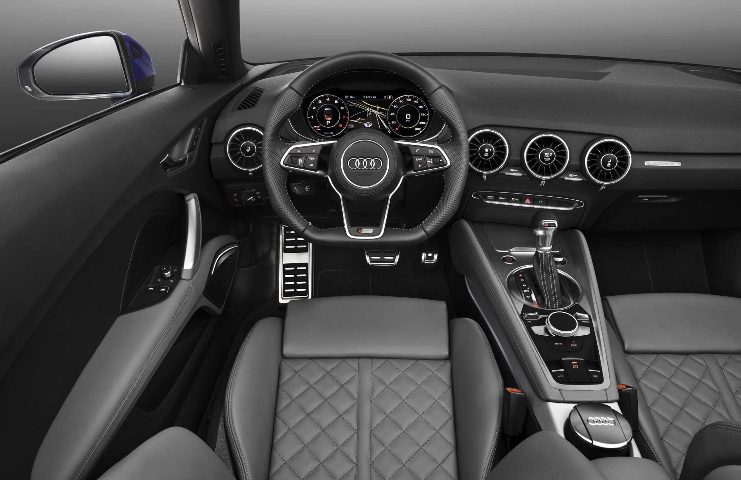 Audi tt interior 2014_1-1