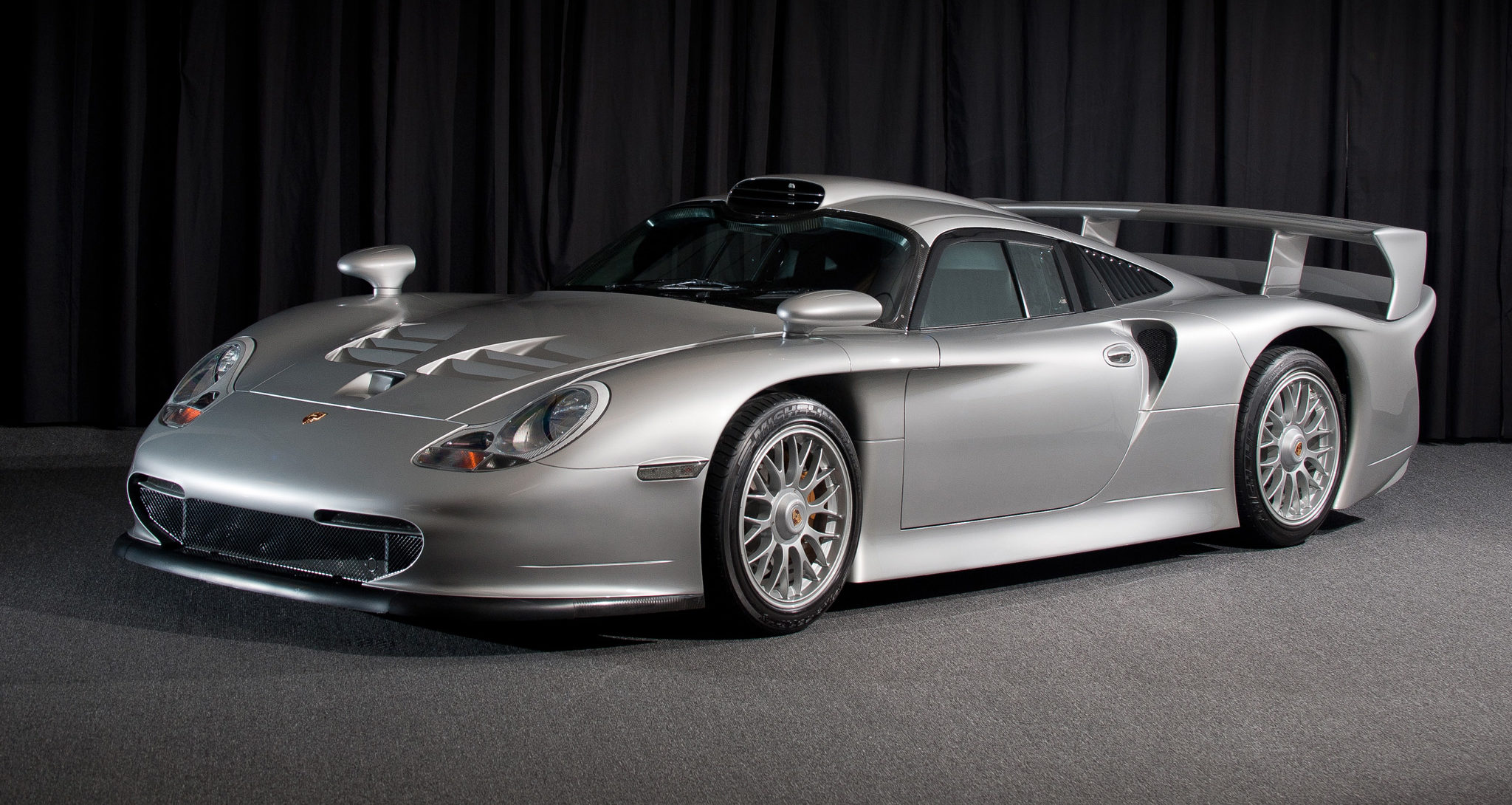 Porsche 911 GT1 Straßenversion