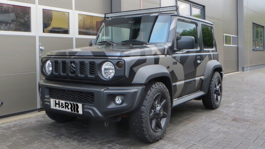 Suzuki Jimny com kit de suspensão H&R