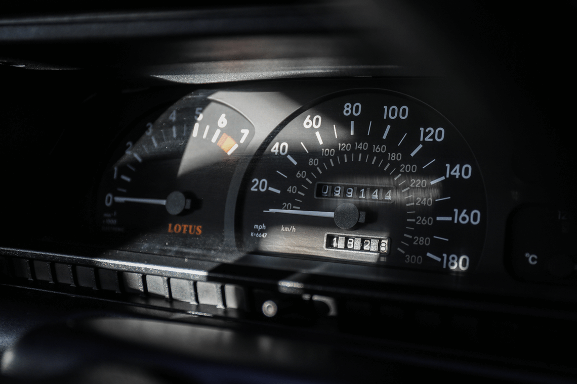 Lotus Carlton