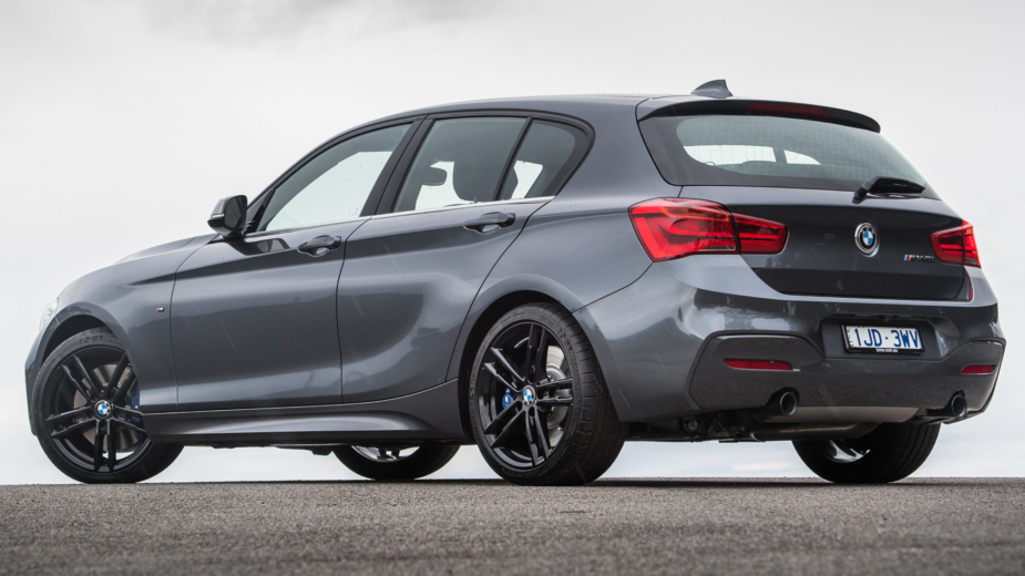 BMW M140i