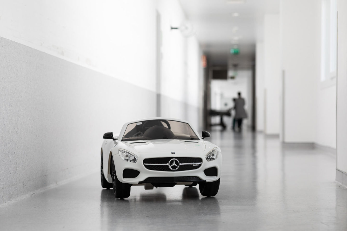Mercedes-AMG GT entregue Hospital de Loures