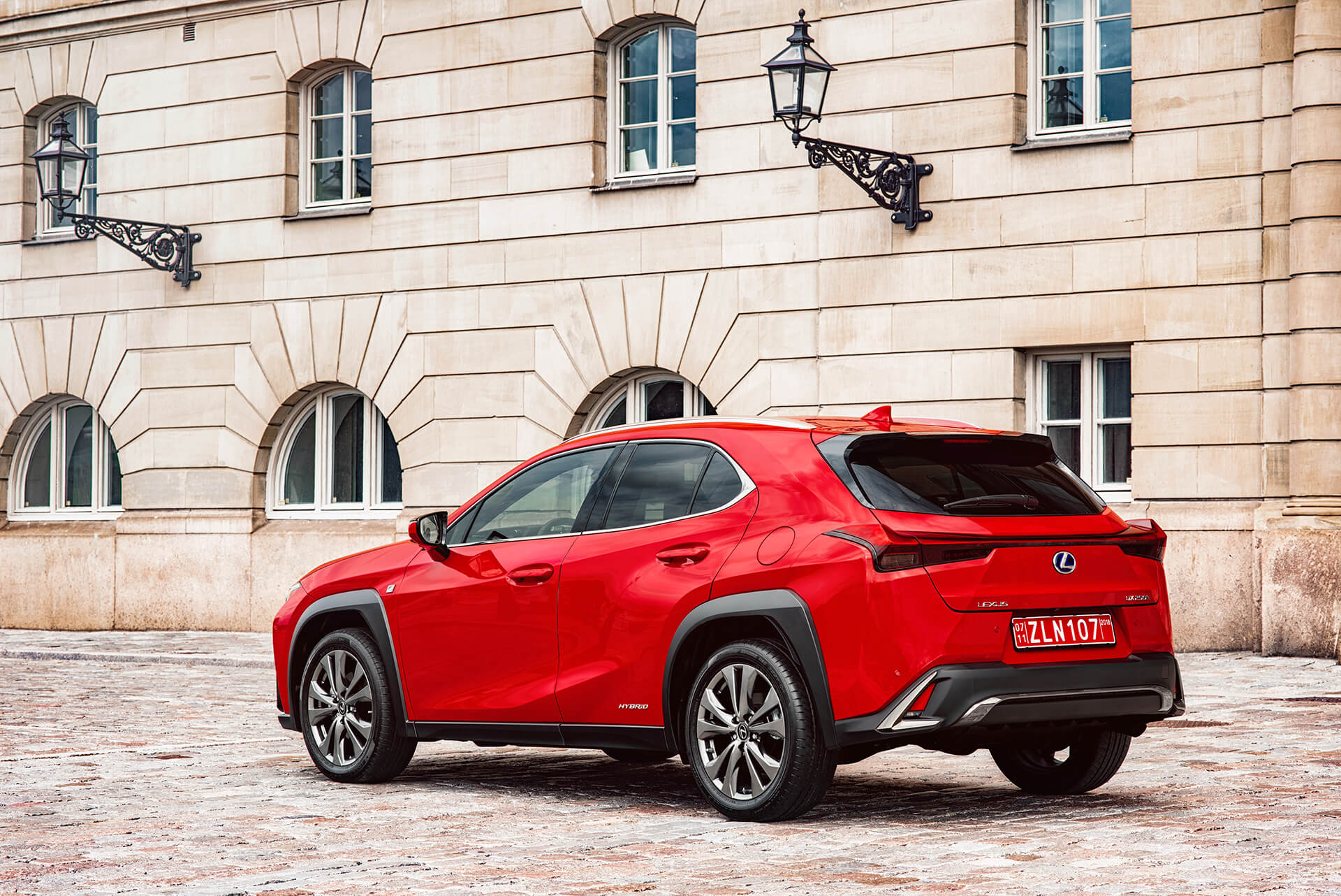 Lexus UX 250H F Sport