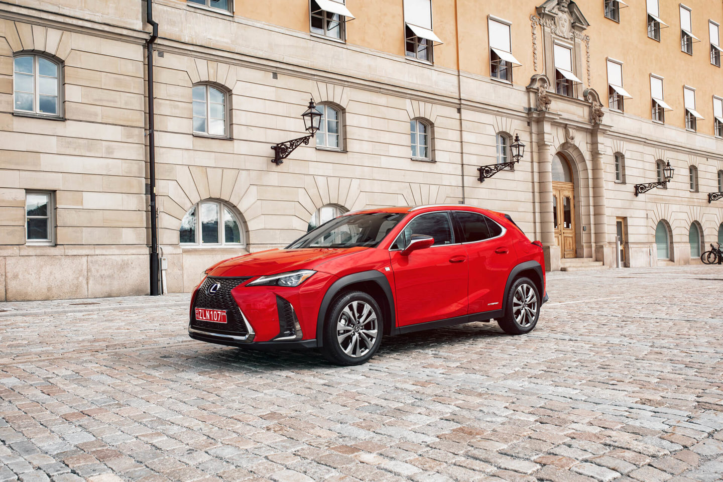 Lexus UX 250H F Sport