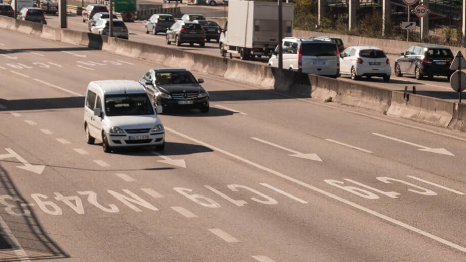 PSP e GNR vão ter 789 carros novos mas só 100 serão elétricos ou