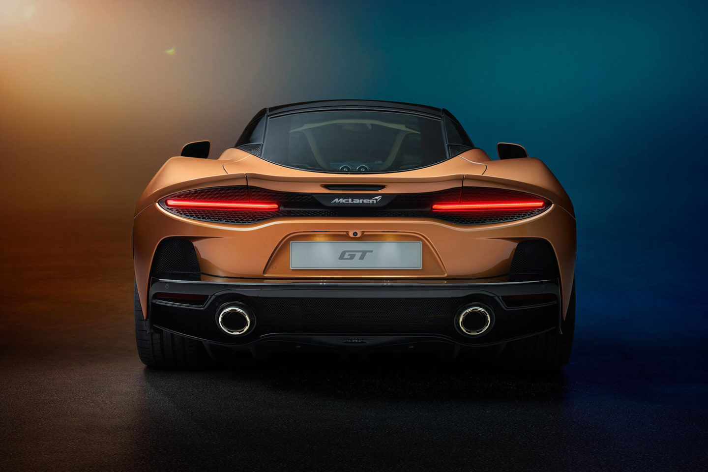 McLaren GT