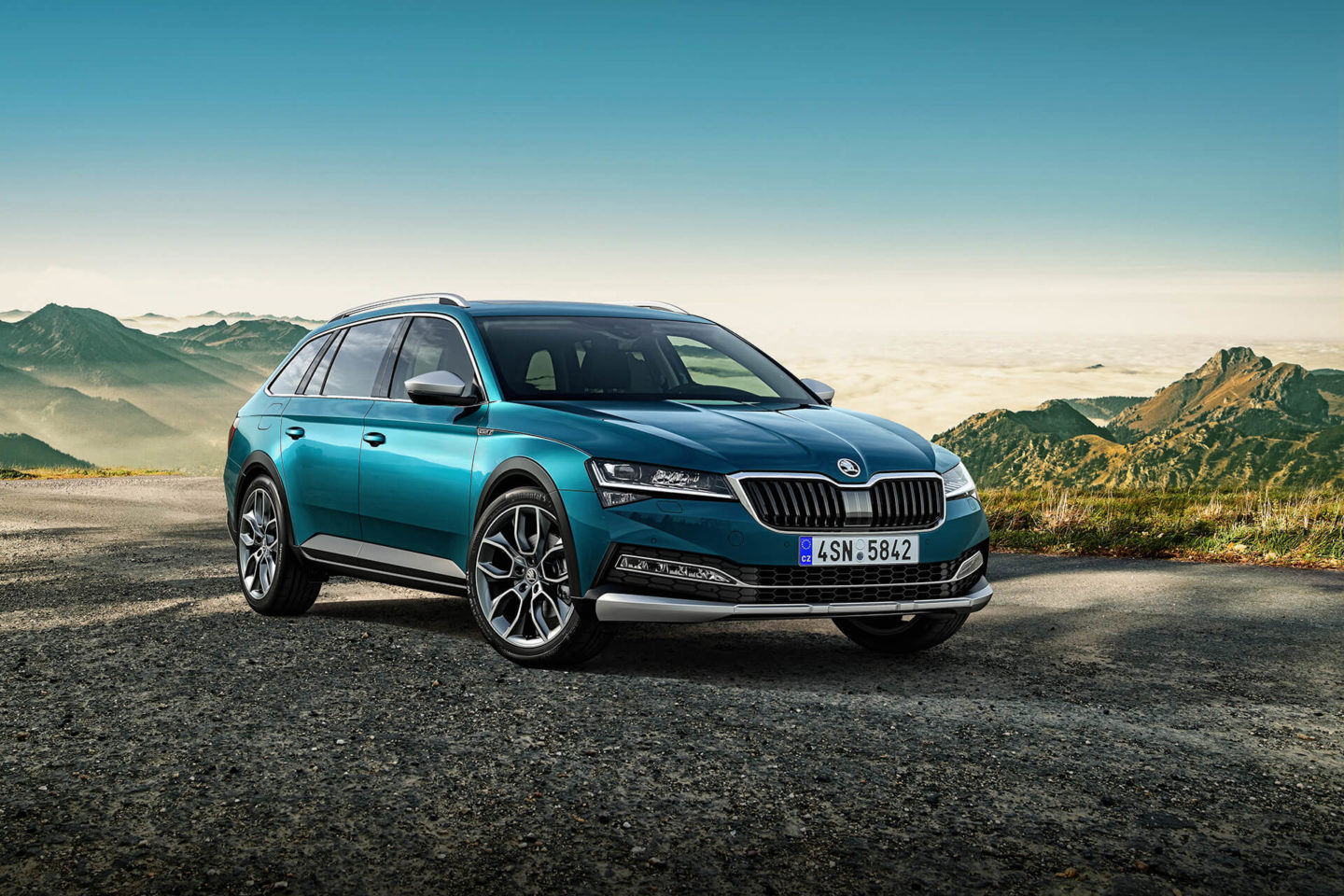 Skoda Superb Scout 2019