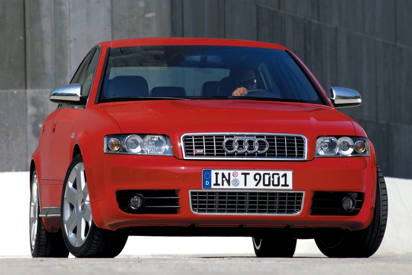 Audi S4 (B6)