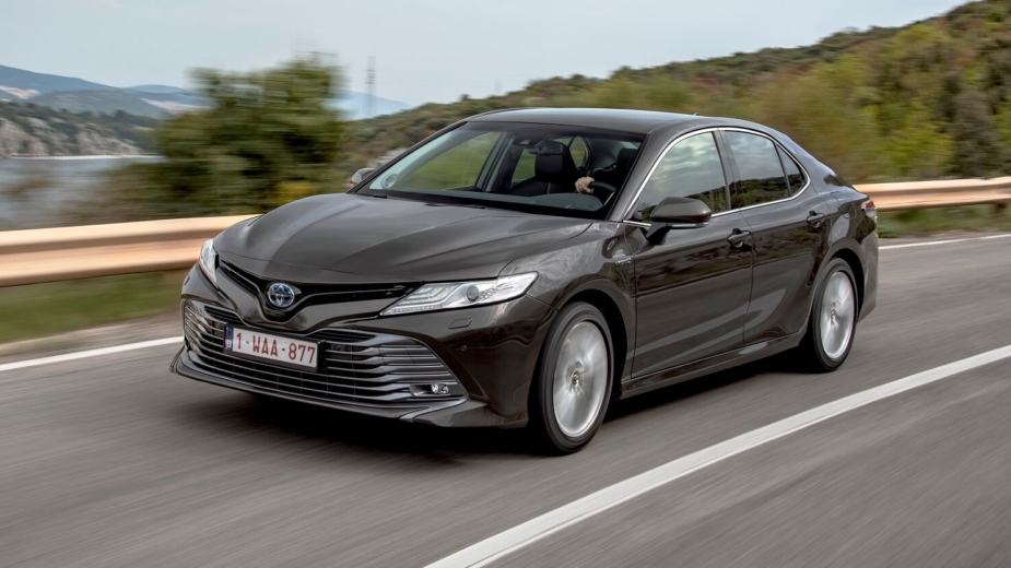 O Toyota Camry já chegou a Portugal. Estes são os preços