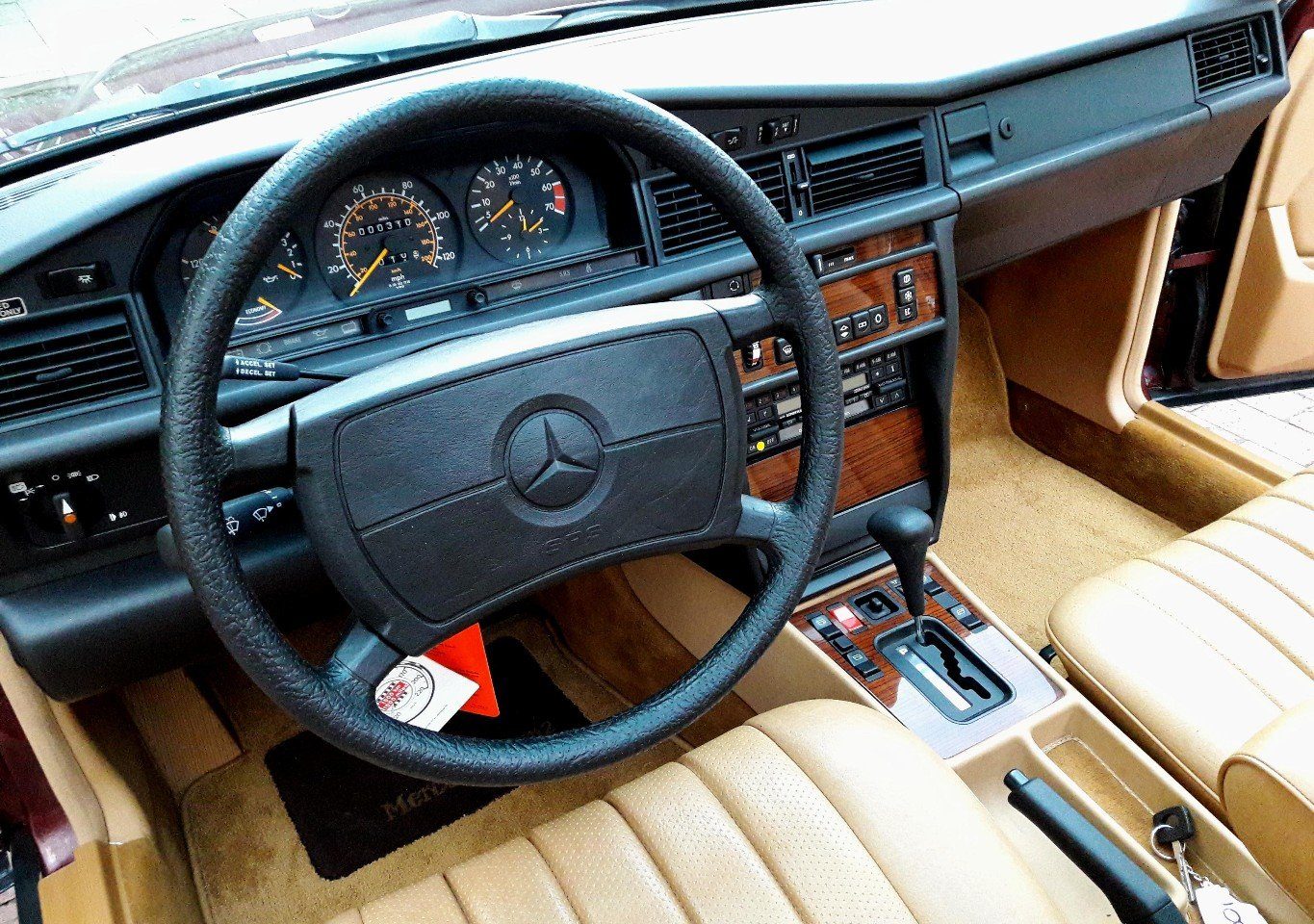 Mercedes-Benz 190 E 2.3, 1986