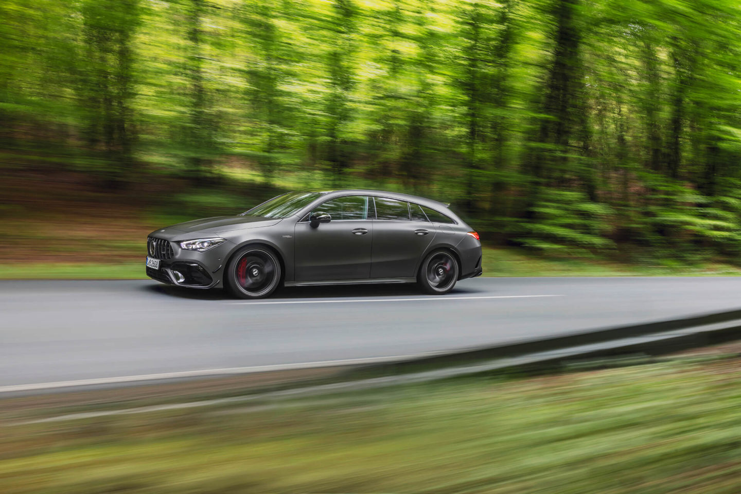 Mercedes-AMG CLA 45 S 4MATIC+ Shooting Brake