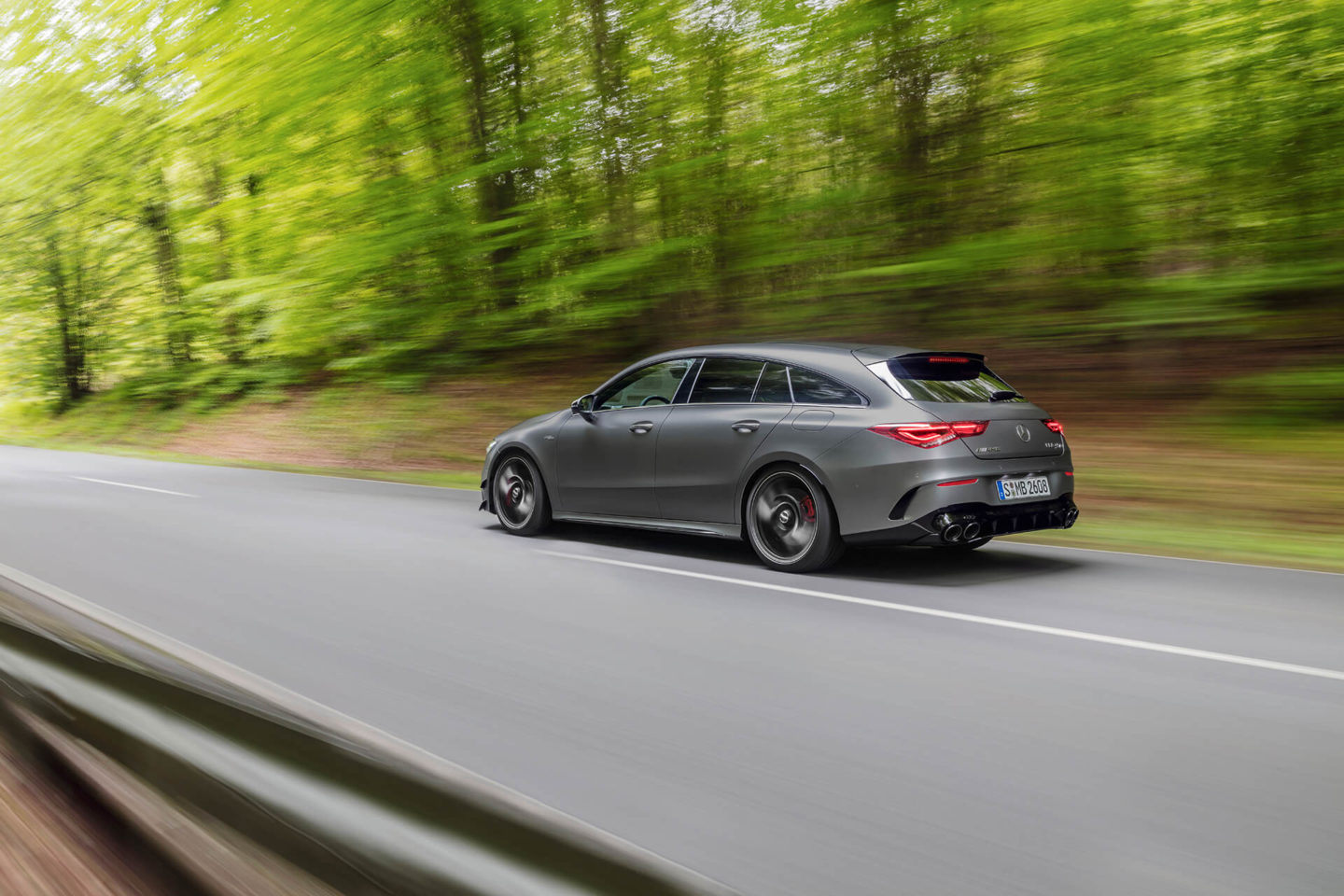 Mercedes-AMG CLA 45 S 4MATIC+ Shooting Brake