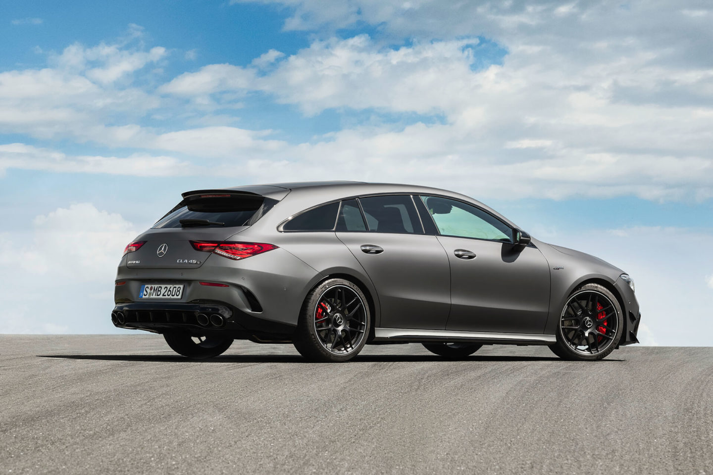 Mercedes-AMG CLA 45 S 4MATIC+ Shooting Brake