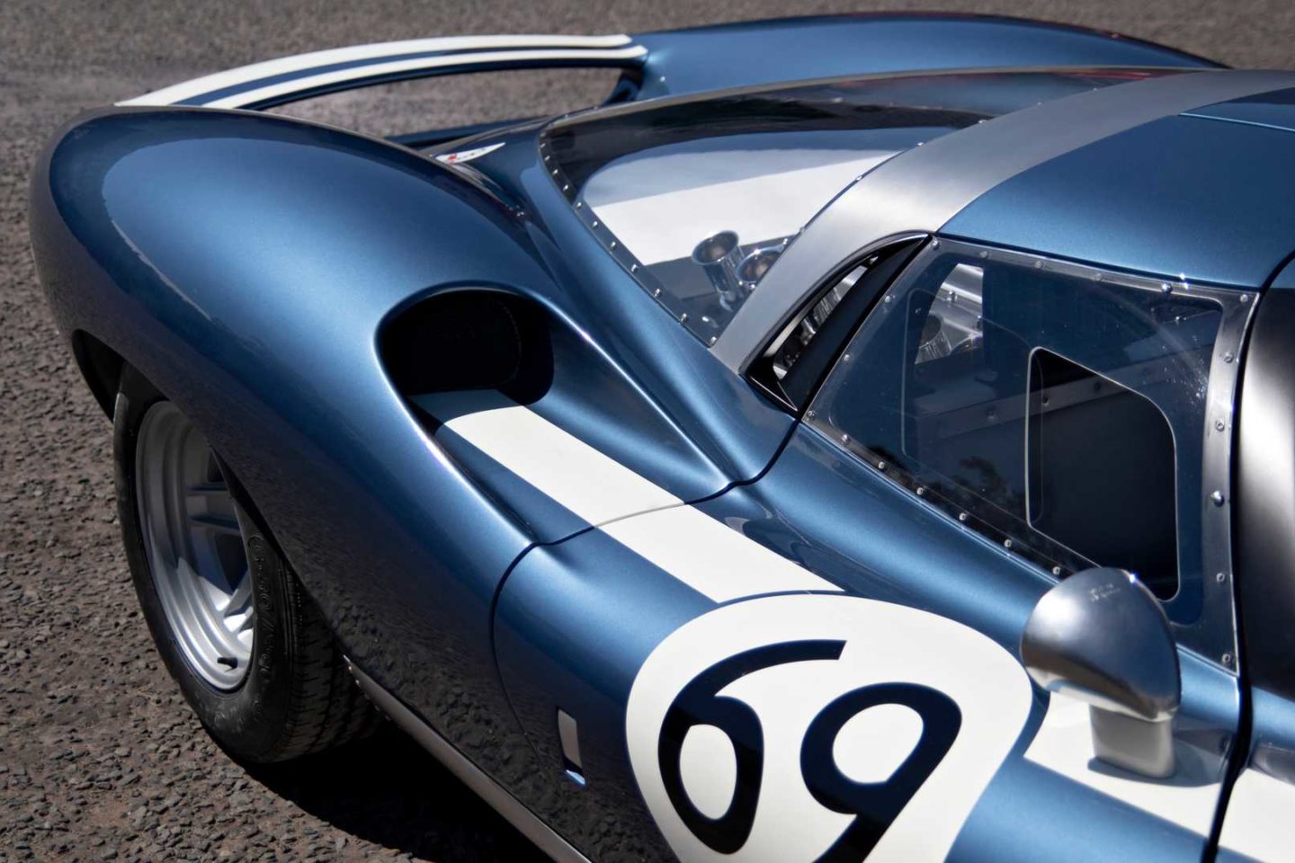 Ecurie Ecosse LM69