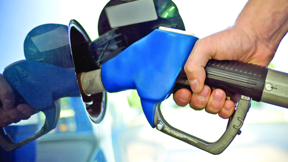 Combustíveis descem esta semana 1 combustiveis abastecimento gasolina bomba