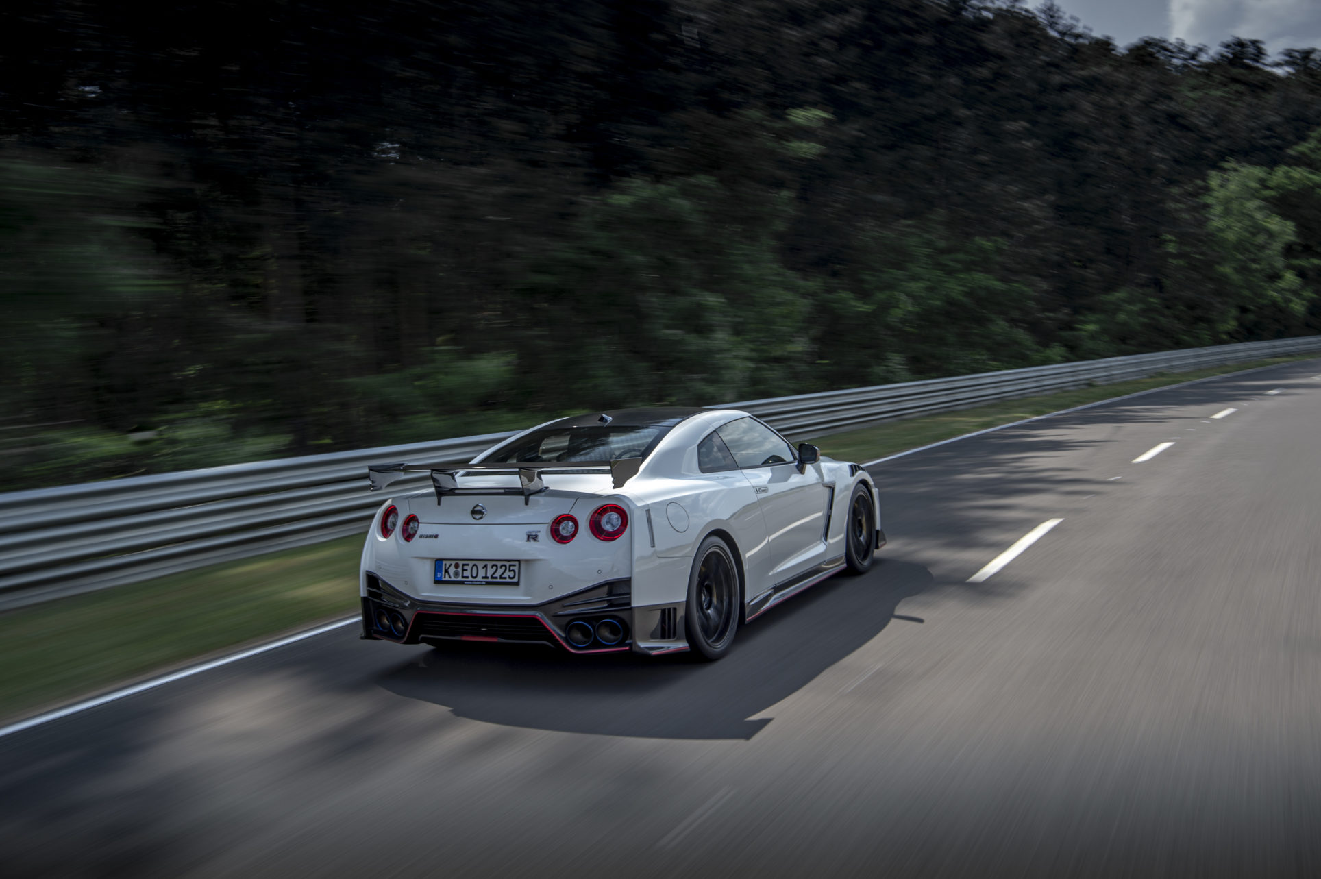 Nissan GT-R