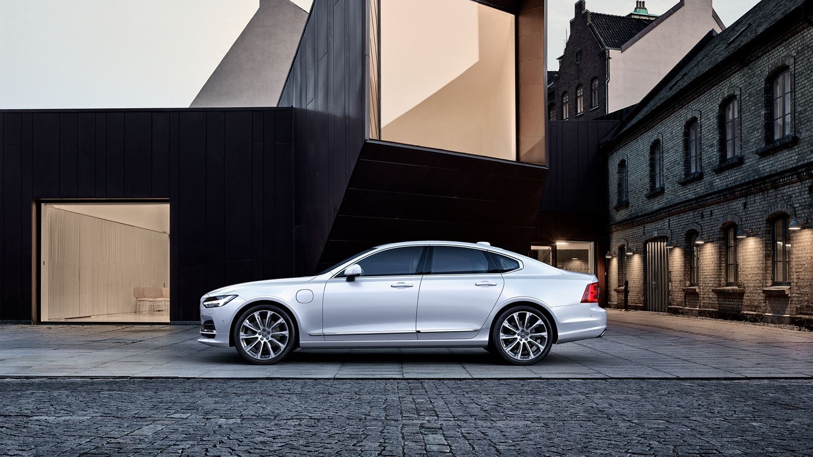 Volvo S90 T8 Plug-in Hybrid