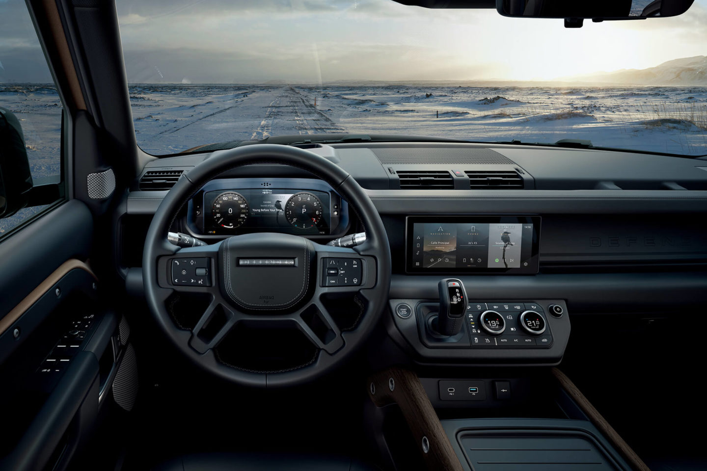 Land Rover Defender 2019