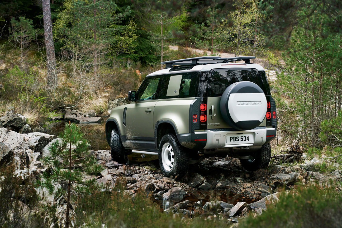 Land Rover Defender 2019