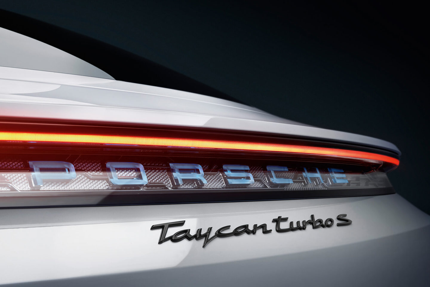 Porsche Taycan Turbo S, 2019