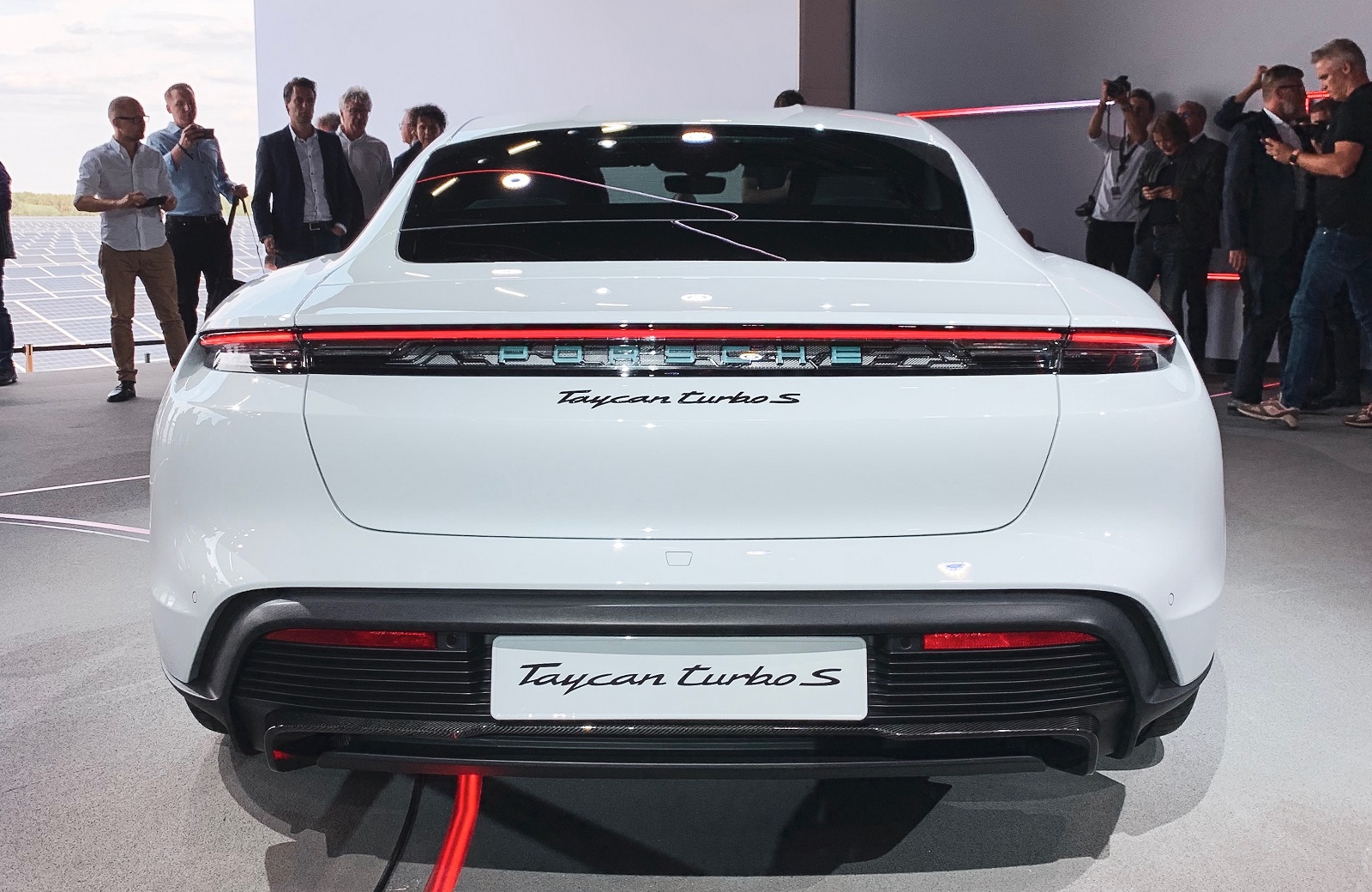 porsche taycan 2019