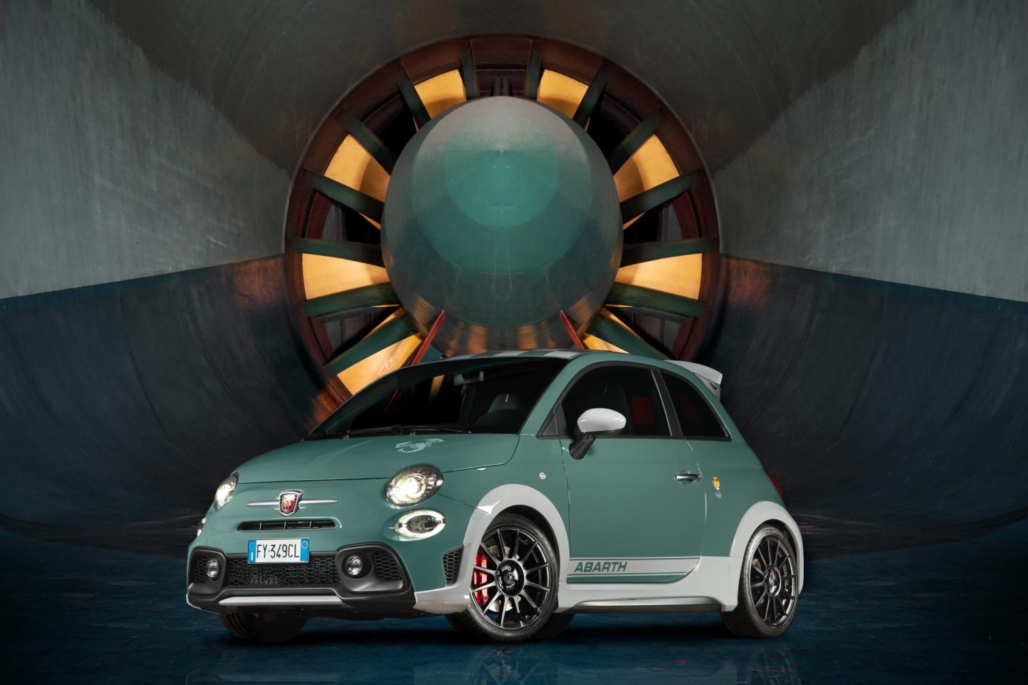 Abarth 695 70º anniversario