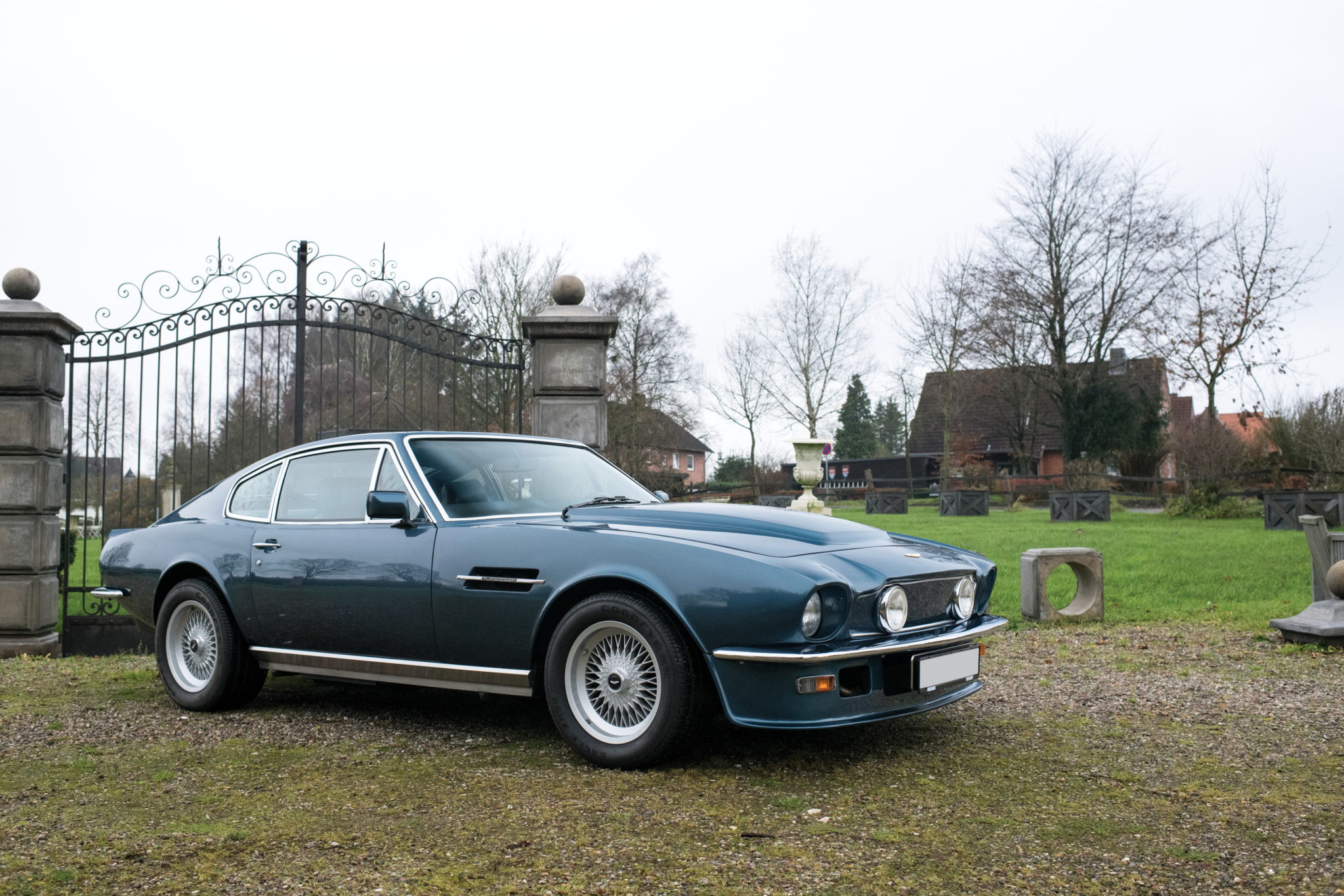 Aston Martin V8 Vantage