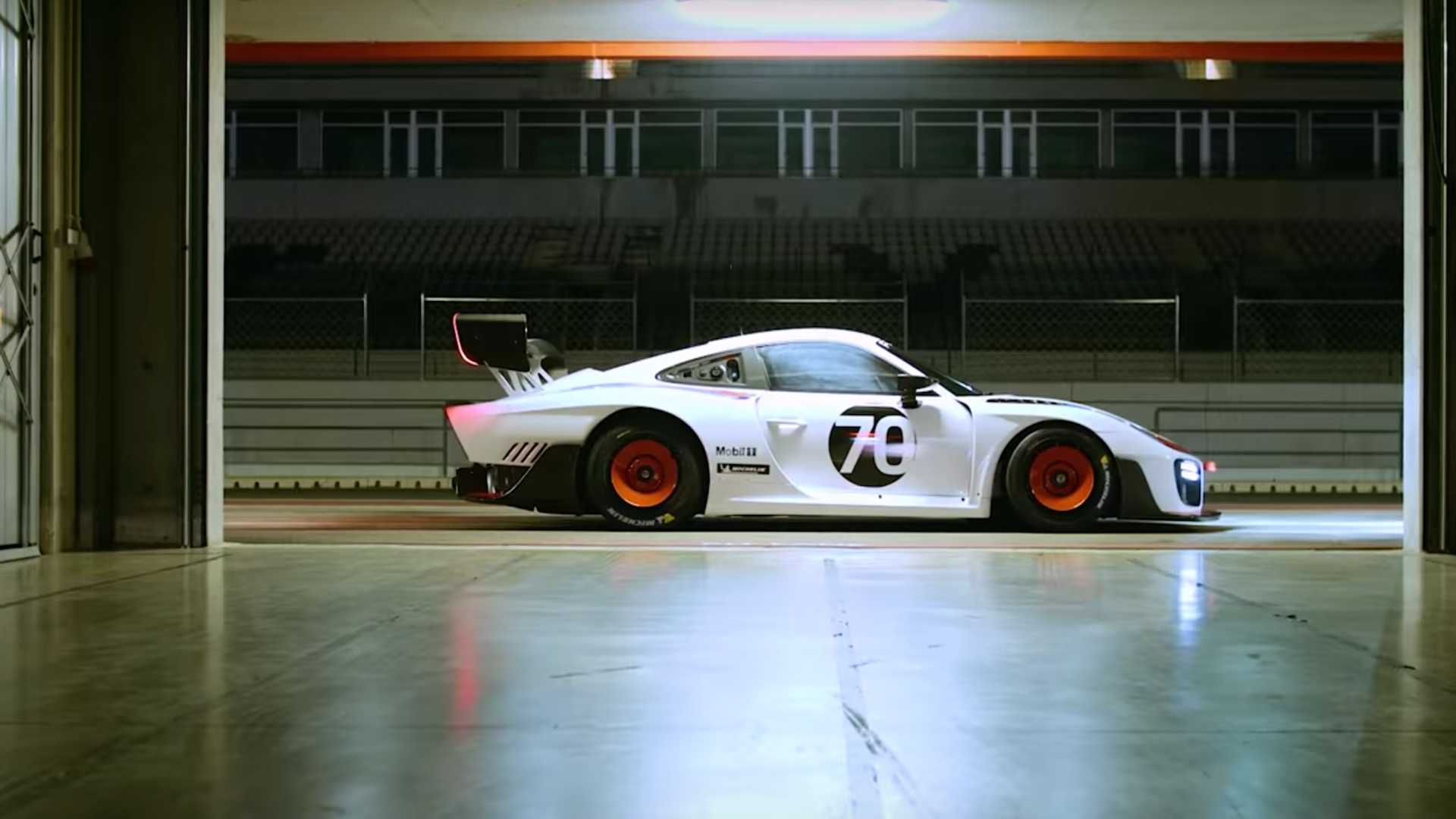 Porsche 935