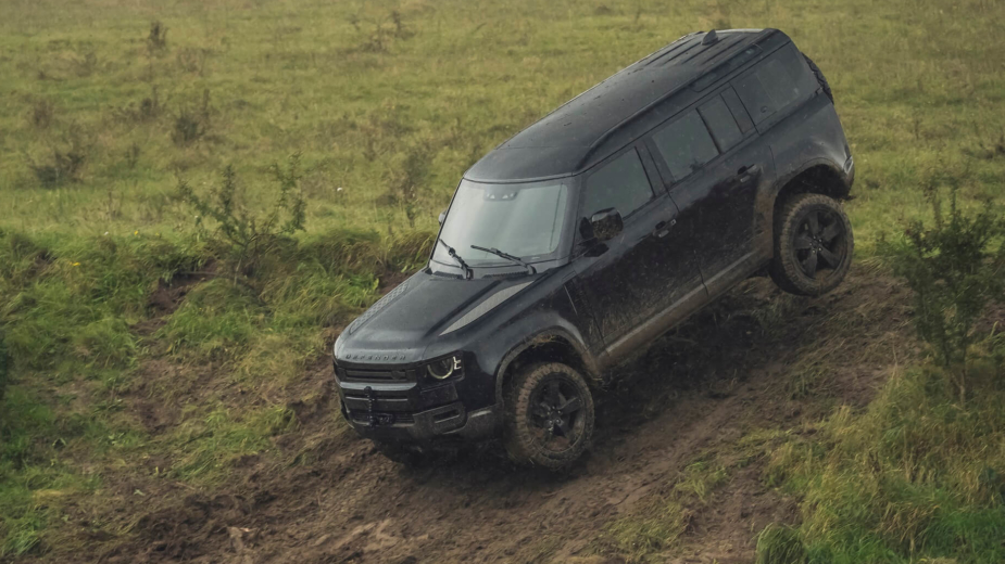 Land Rover Defender 110