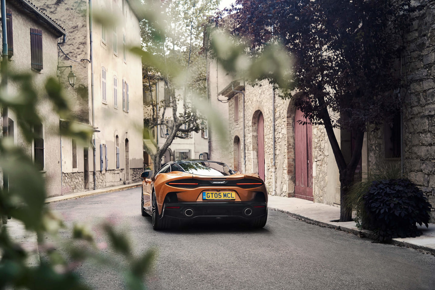 McLaren GT