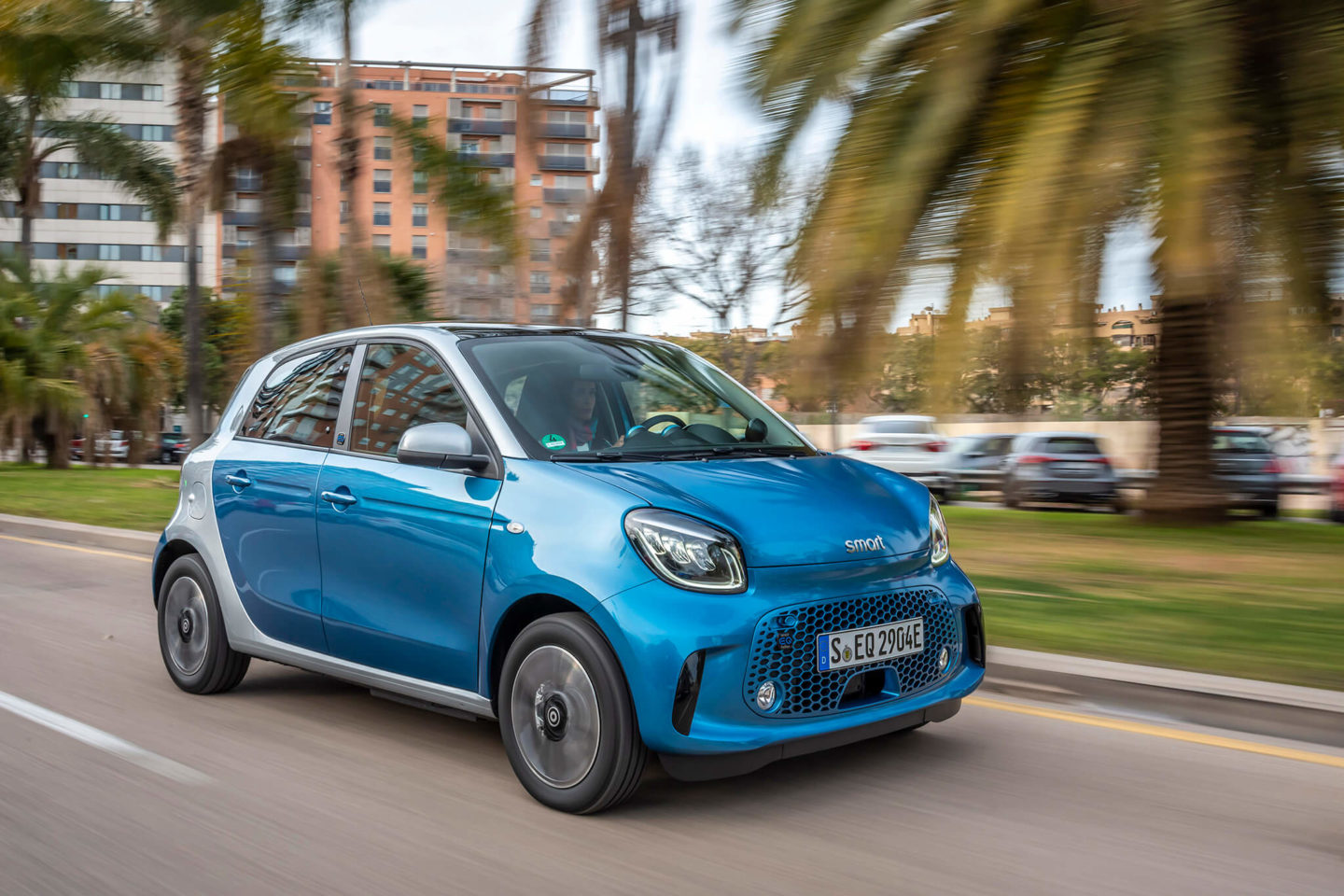 smart EQ forfour