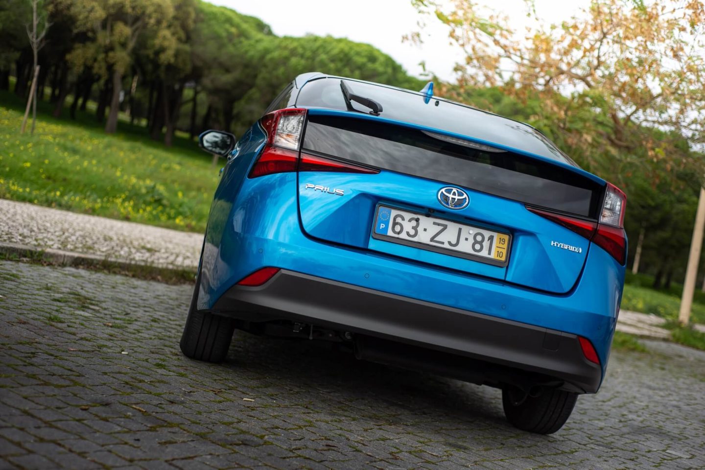 Toyota Prius AWD-i