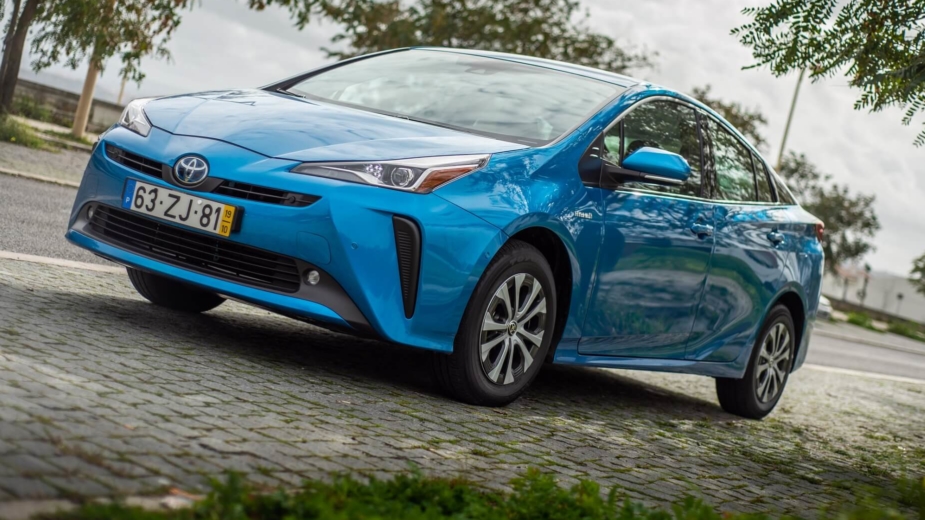 Toyota Prius AWD-i