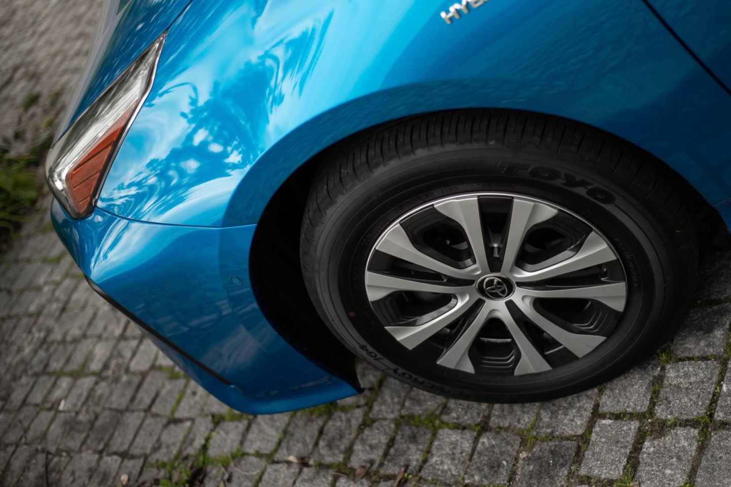 Toyota Prius AWD-i