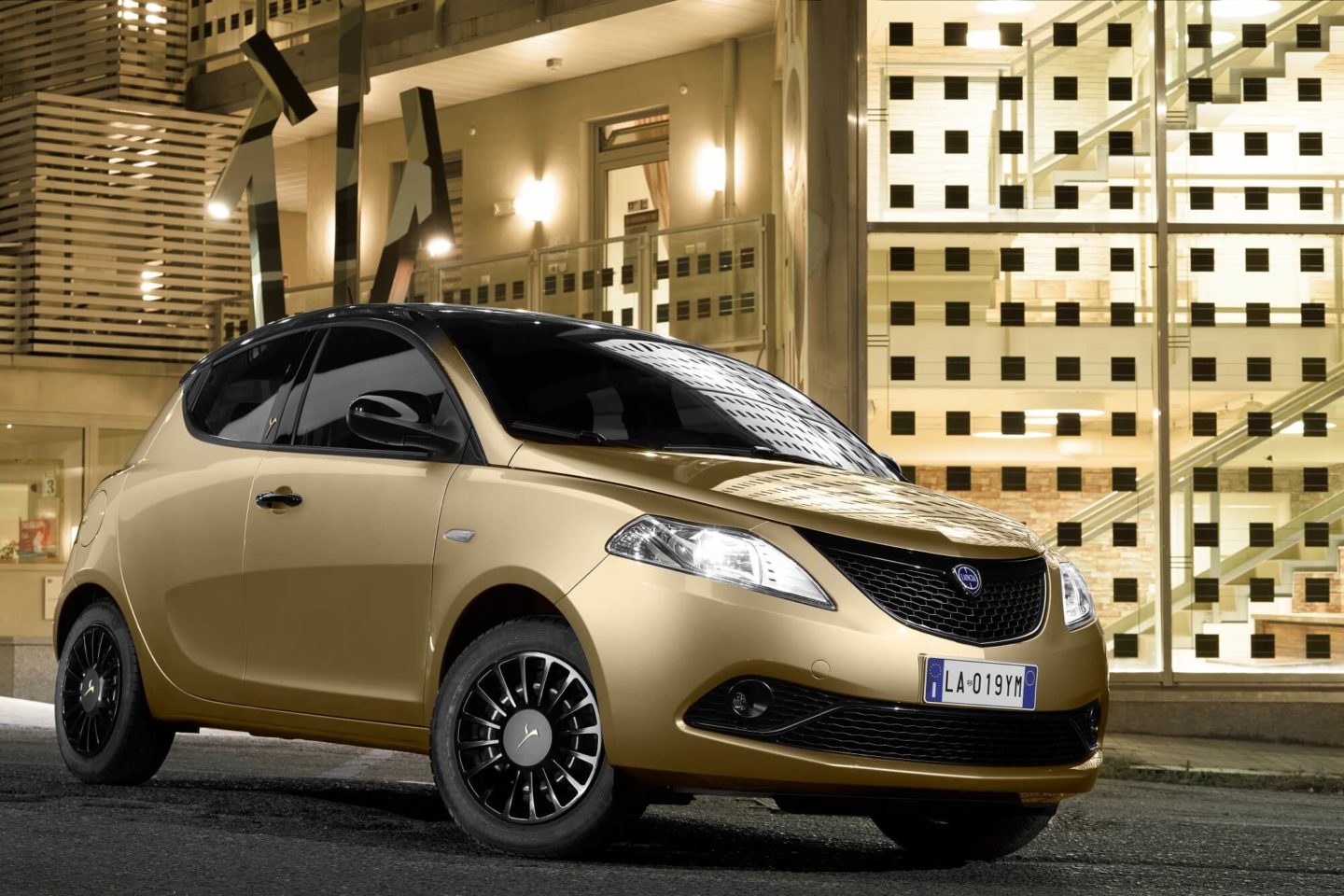 Lancia Ypsilon