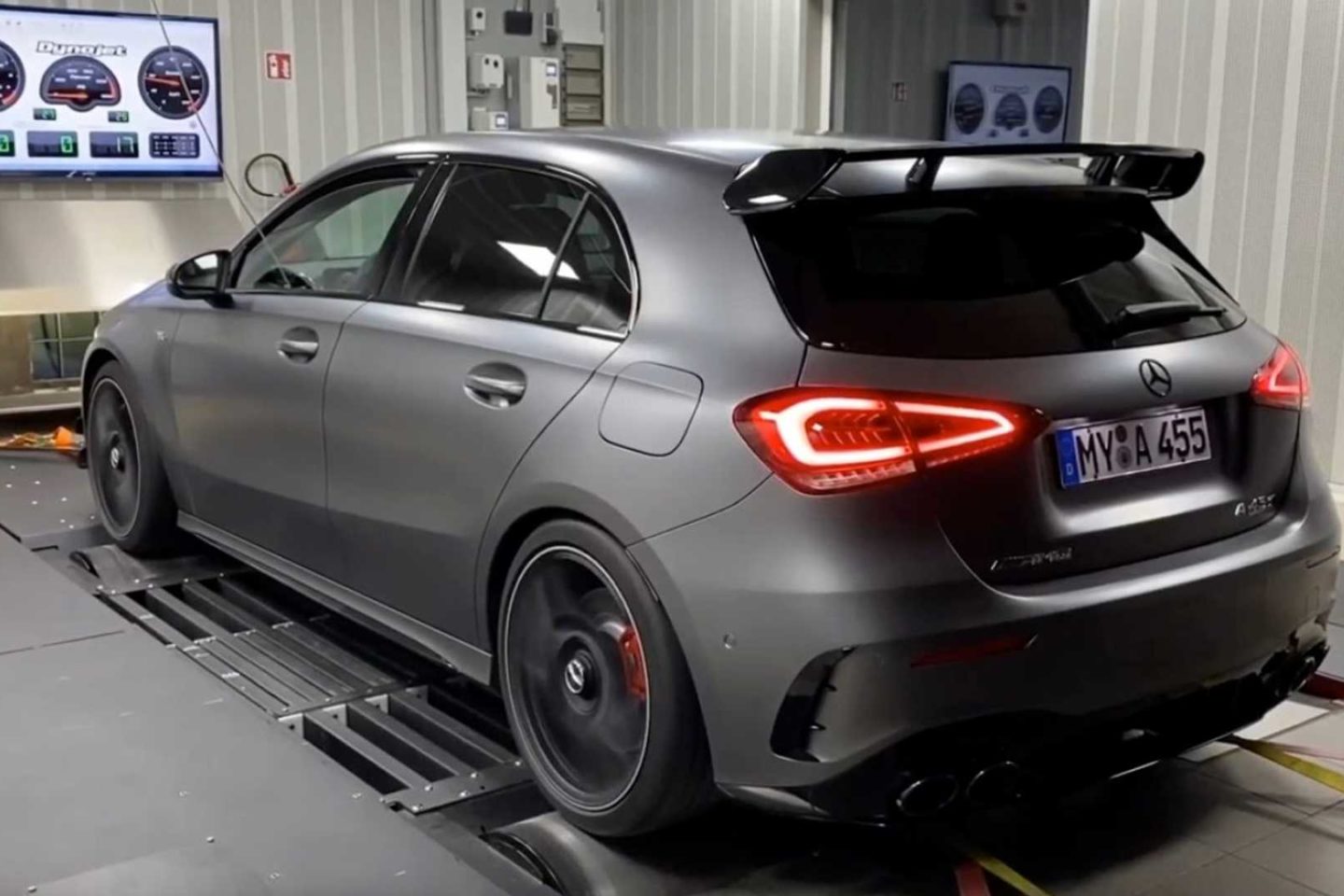 Mercedes-AMG A 45 S Renntech