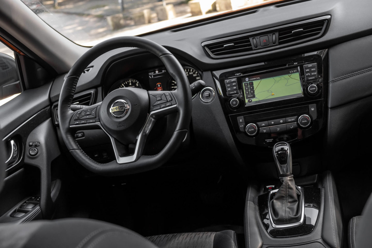 Interior do X-Trail