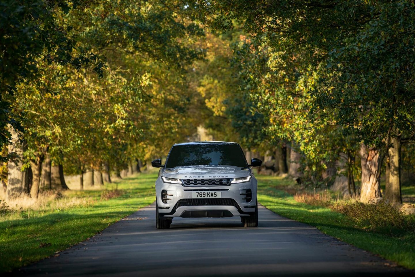 Range Rover Evoque P300e