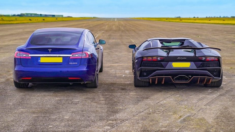 Tesla Model S Performance vs Lamborghini Aventador S Roadster