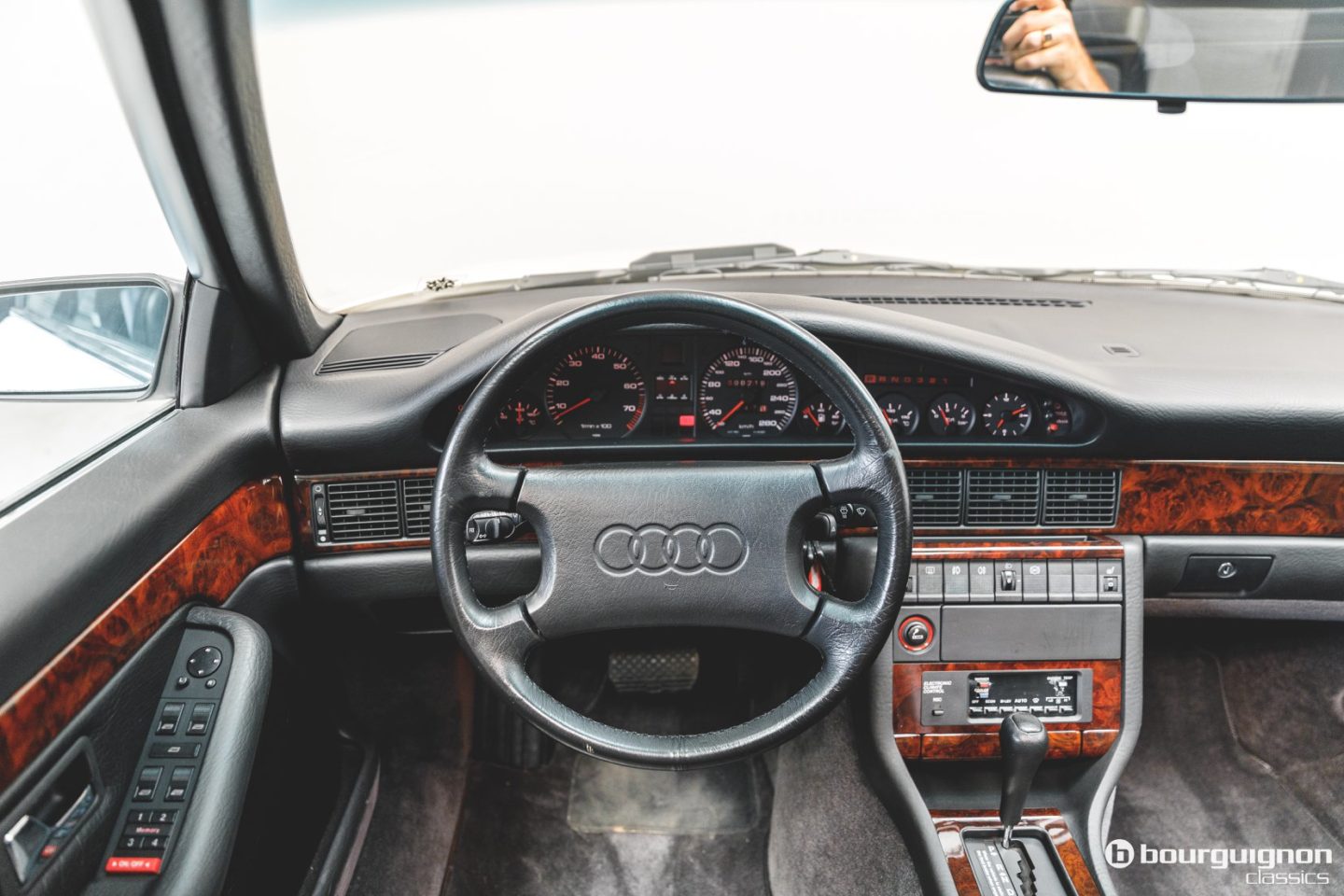 Audi V8 1990