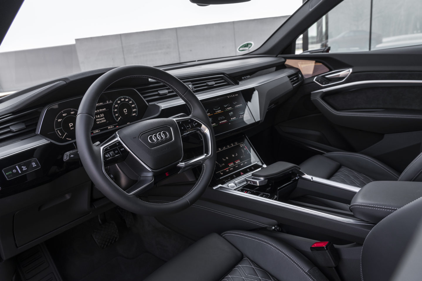 Interior do Audi e-tron Sportback