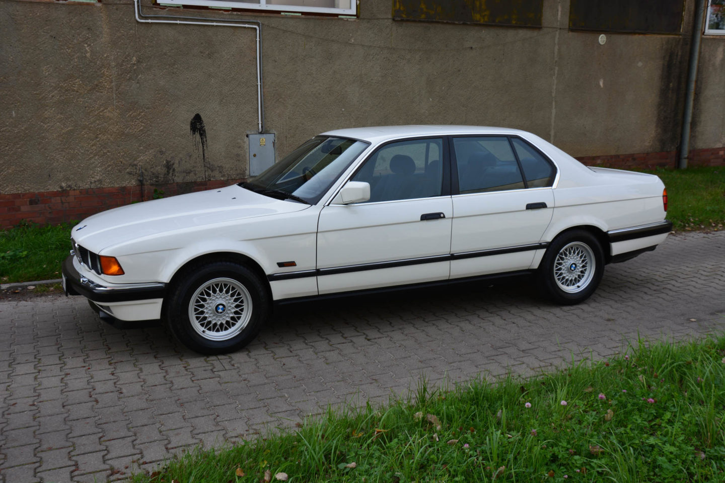 BMW 740i 1992