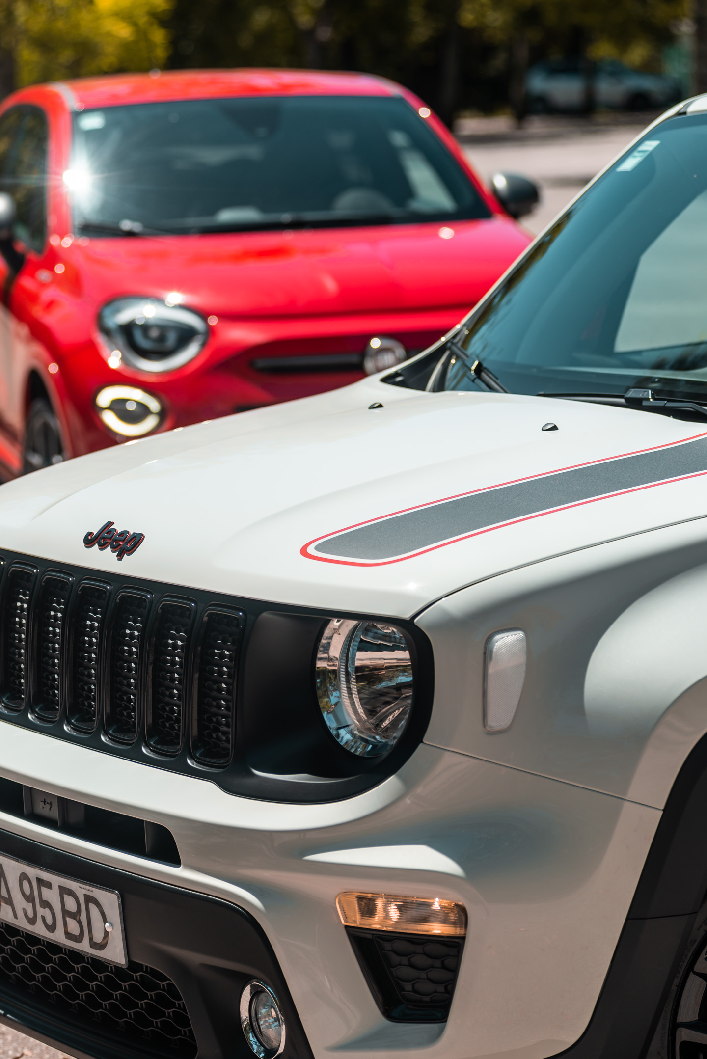 Fiat 500X Sport vs Jeep Renegade Orange Edition