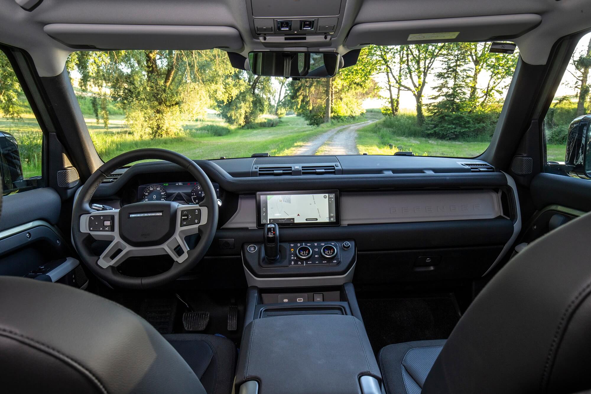 Land Rover Defender 110